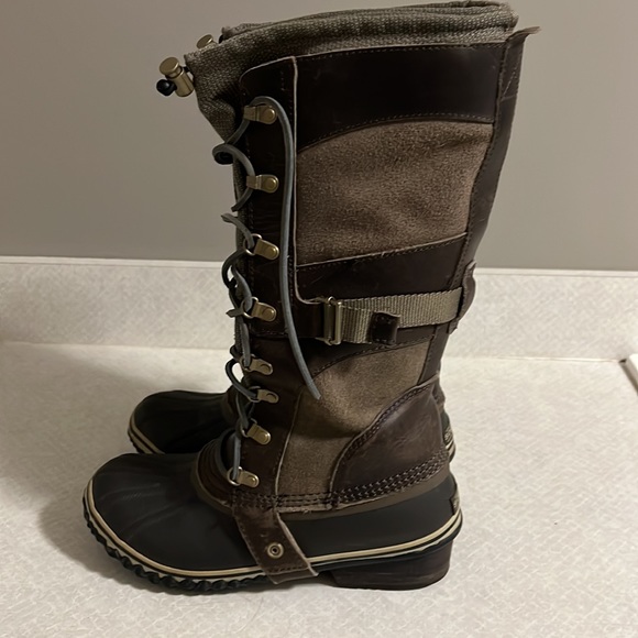 Sorel size 9 - Picture 3 of 5